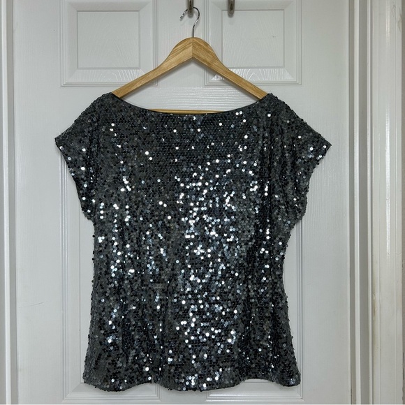 Express Silver Gray All Over Sequins Cape Sleeve Blouse L Wedding Guest Holiday - Picture 3 of 8